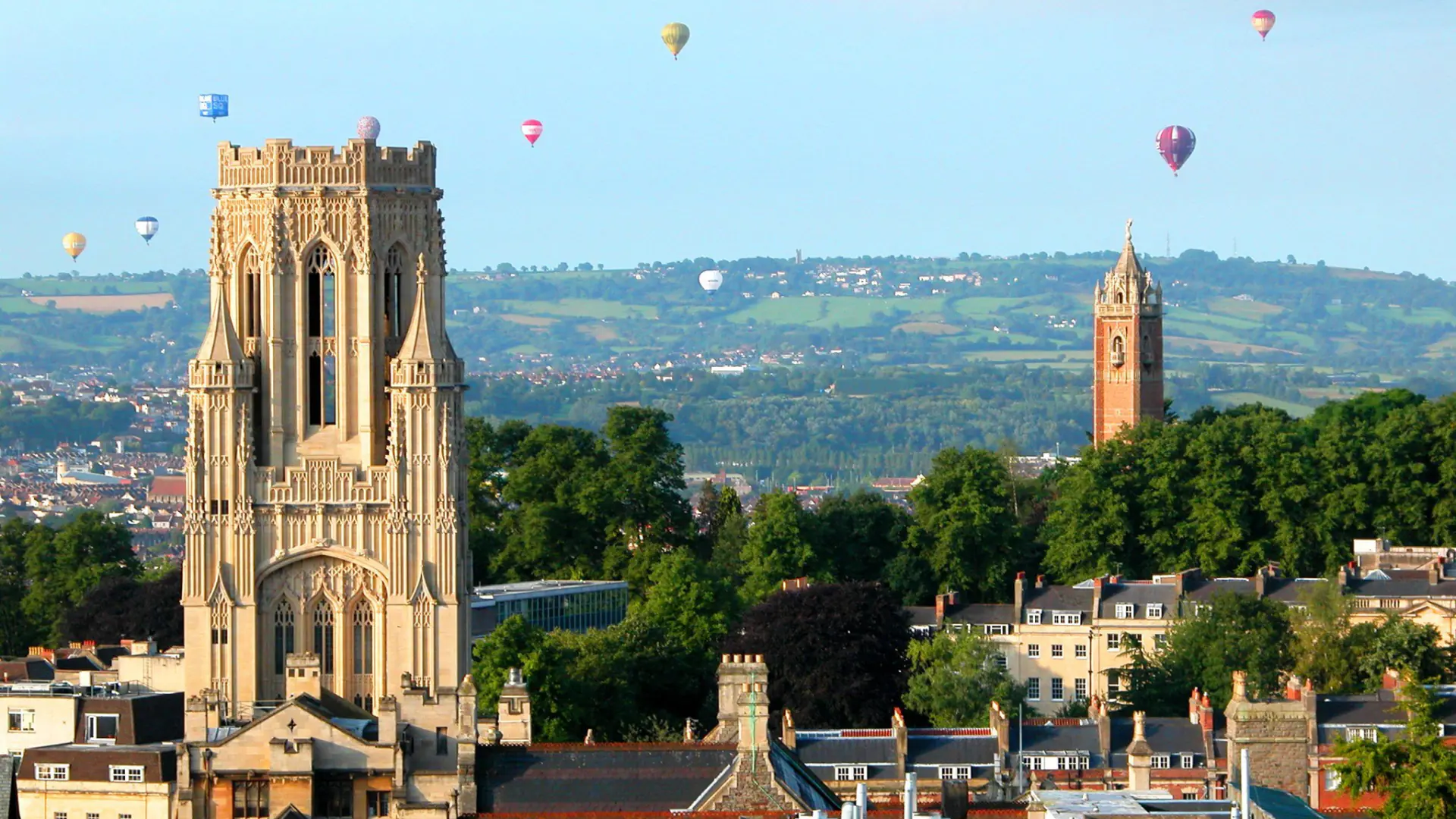 Buyuk Britaniyada dunyoning Top 100 talik universitetlar qatoriga kiruvchi Bristol Universitetida bakalavr va magistratura bosqichida o'qish uchun “Think Big” stipendiya dasturi